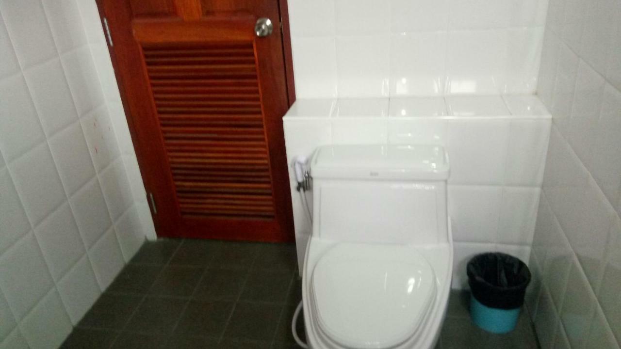 Room To Let Chiang Mai Exterior photo